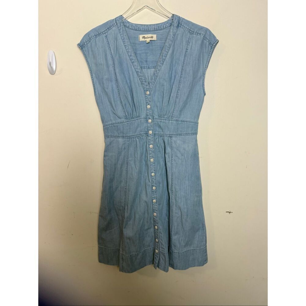 Madewell Denim Cap-Sleeve Button-Front Dress in Sunwashed Indigo Size 00 Blue Su